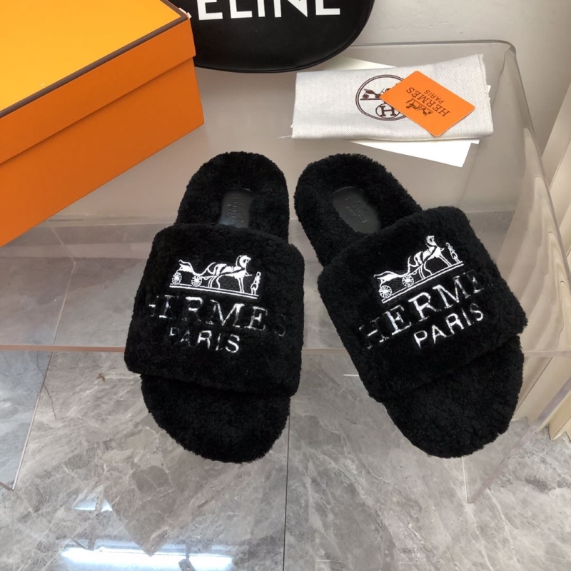 H**mes slippers
